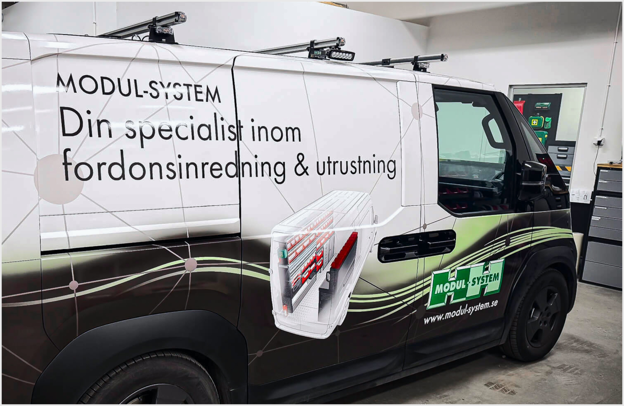 Kia PV5 demobil byggd och utrustad av Modul-System på vägarna